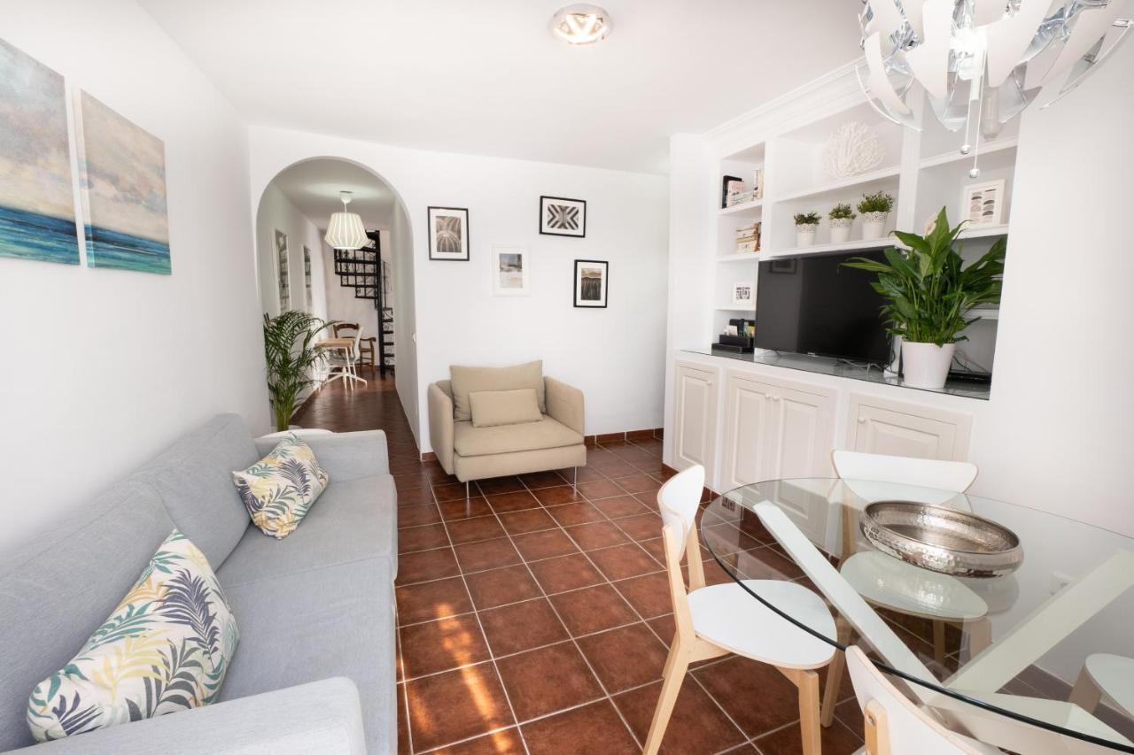 M&G Acqua Private Pool Apartment Nerja Luaran gambar