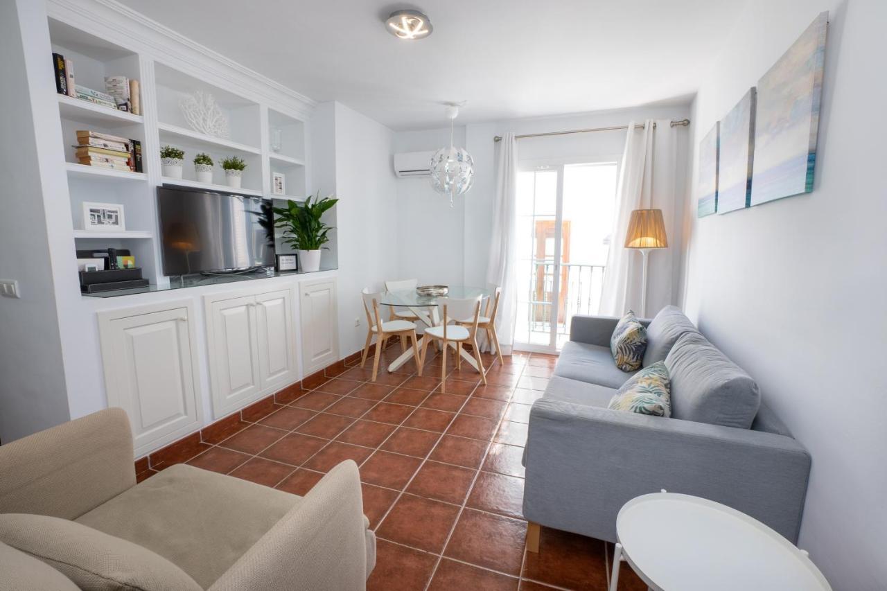 M&G Acqua Private Pool Apartment Nerja Luaran gambar